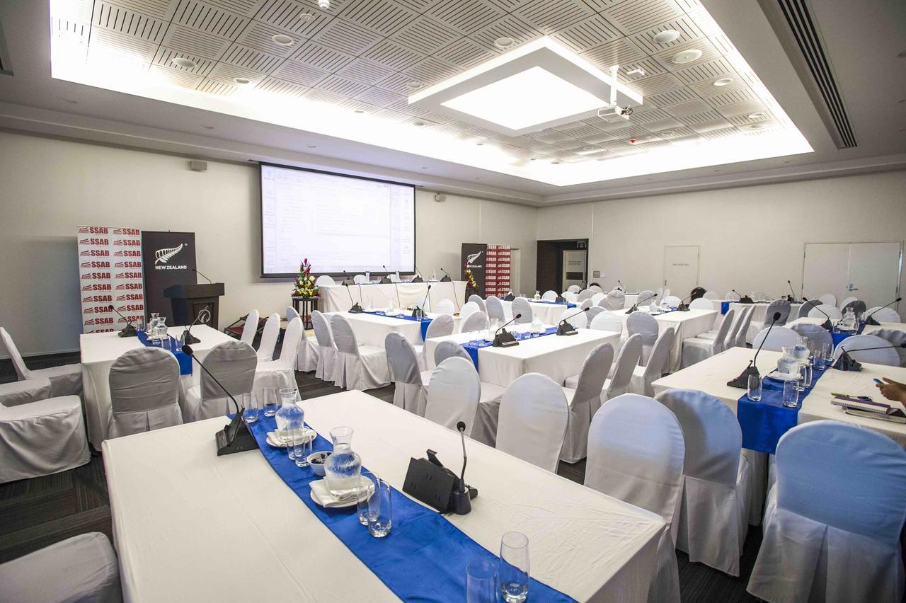 เทาเมียซีนา ไอส์แลนด์ รีสอร์ต Hotel อาเพีย ภายนอก รูปภาพ