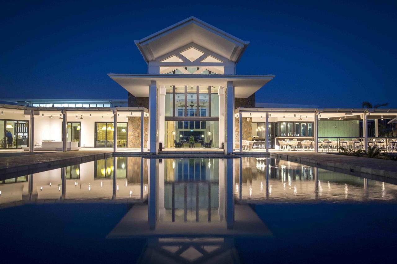 เทาเมียซีนา ไอส์แลนด์ รีสอร์ต Hotel อาเพีย ภายนอก รูปภาพ