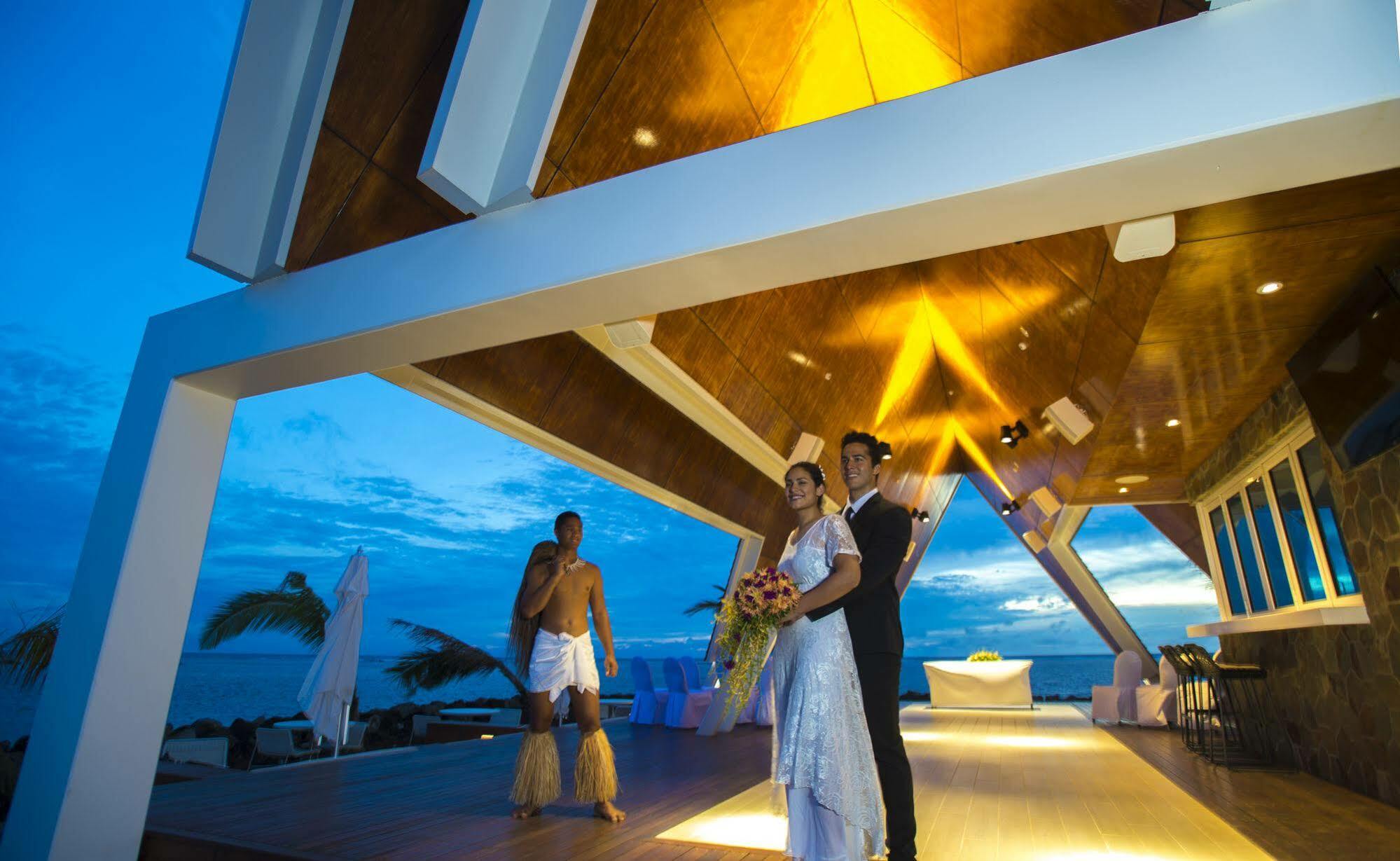 เทาเมียซีนา ไอส์แลนด์ รีสอร์ต Hotel อาเพีย ภายนอก รูปภาพ