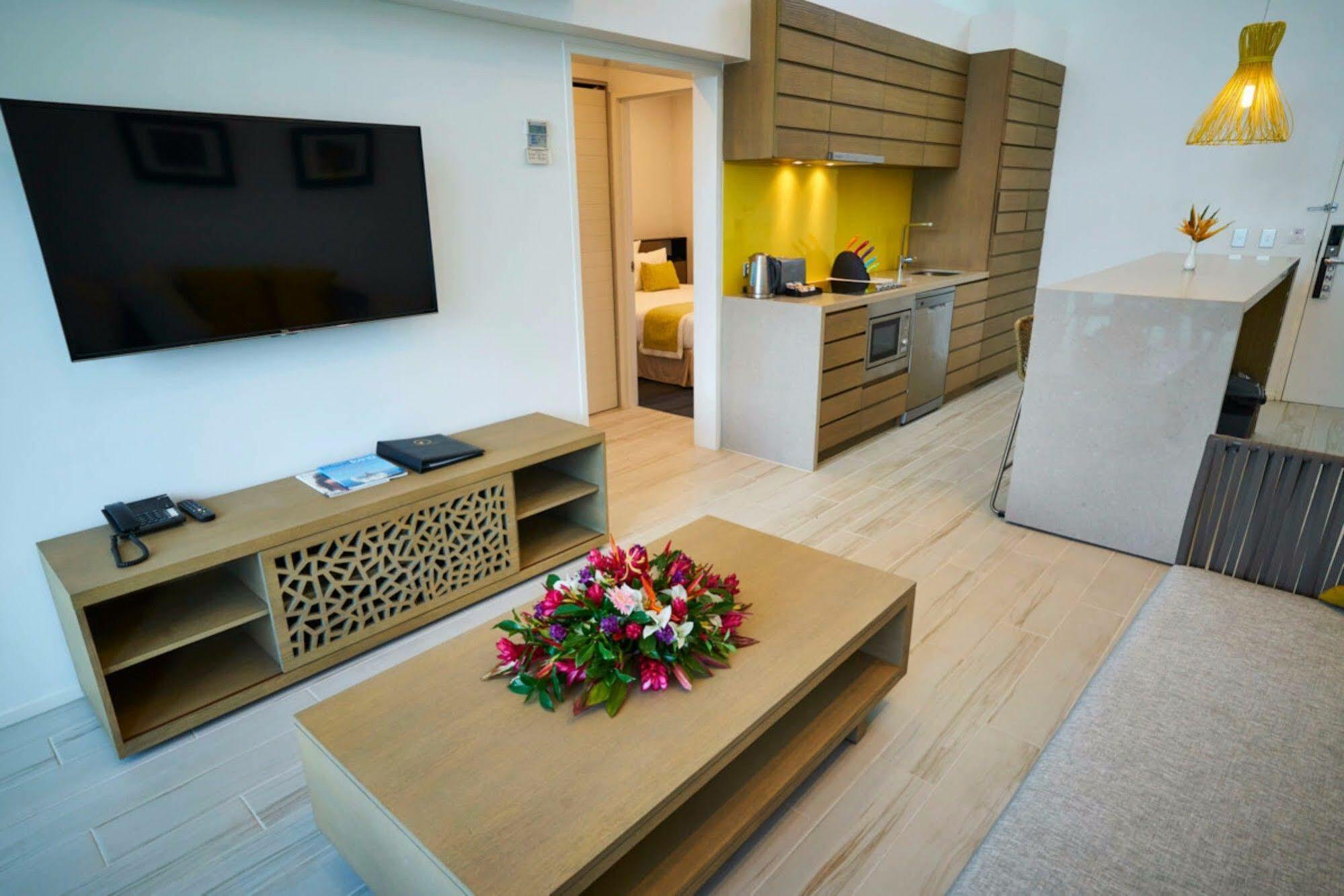 เทาเมียซีนา ไอส์แลนด์ รีสอร์ต Hotel อาเพีย ภายนอก รูปภาพ